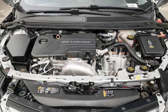 Photo of 2019 Silver Ice Metallic Chevrolet Volt
