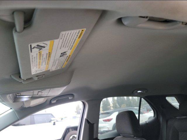 Photo of 2019 Summit White Chevrolet Equinox