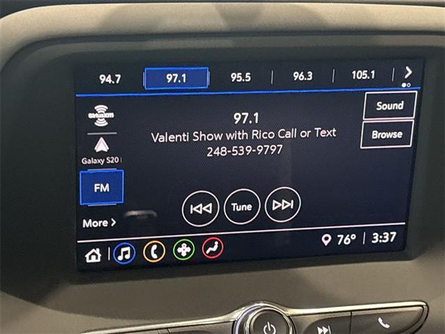Photo of 2023 Black Chevrolet Camaro