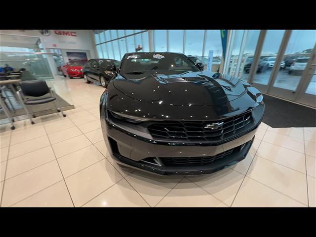 Photo of 2023 Black Chevrolet Camaro