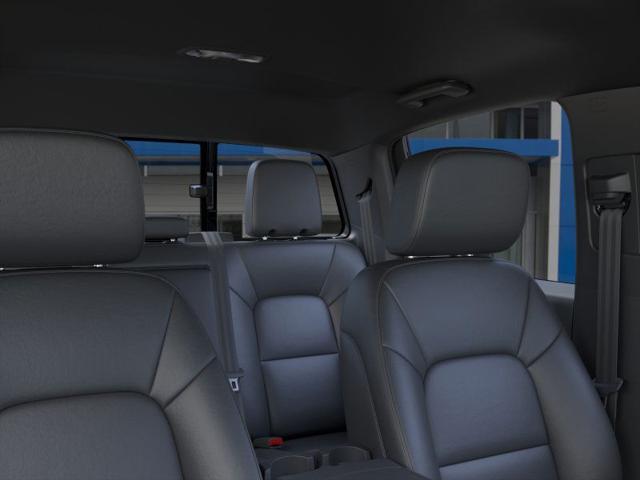 Photo of 2025 Summit White Chevrolet Colorado
