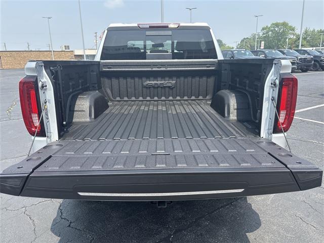 Photo of 2022 Quicksilver Metallic GMC Sierra 1500