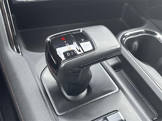 Photo of 2022 Quicksilver Metallic GMC Sierra 1500