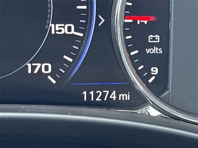 Photo of 2024 White Frost Tricoat GMC Terrain
