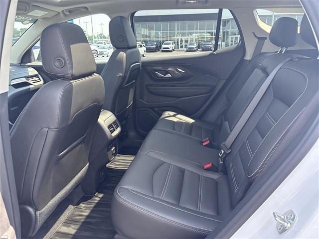 Photo of 2024 White Frost Tricoat GMC Terrain