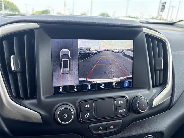 Photo of 2024 White Frost Tricoat GMC Terrain