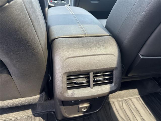 Photo of 2024 White Frost Tricoat GMC Terrain