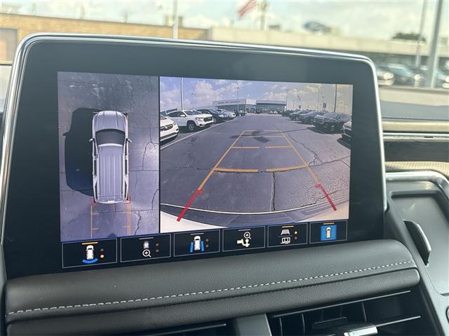 Photo of 2021 White Frost Tricoat GMC Yukon