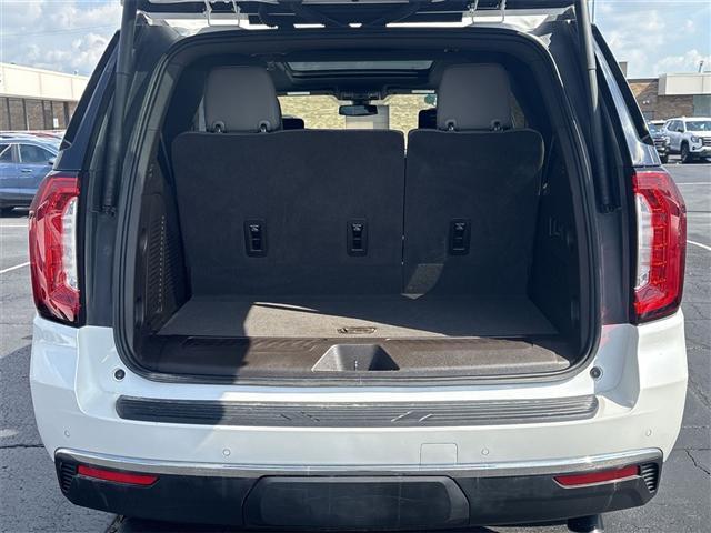 Photo of 2021 White Frost Tricoat GMC Yukon