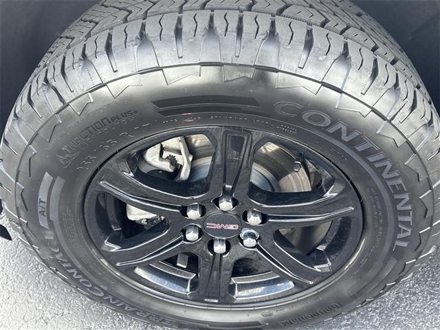 Photo of 2023 Ebony Twilight Metallic GMC Acadia