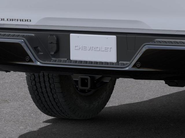 Photo of 2025 Summit White Chevrolet Colorado