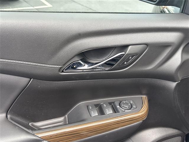 Photo of 2023 Ebony Twilight Metallic GMC Acadia
