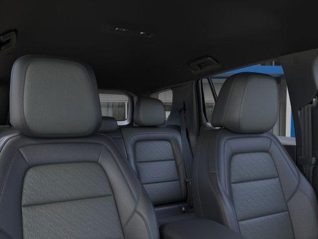 Photo of 2026 Summit White Chevrolet Equinox