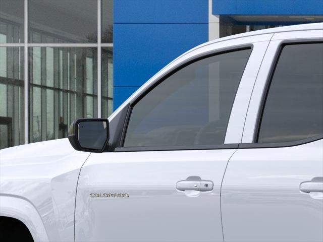 Photo of 2025 Summit White Chevrolet Colorado