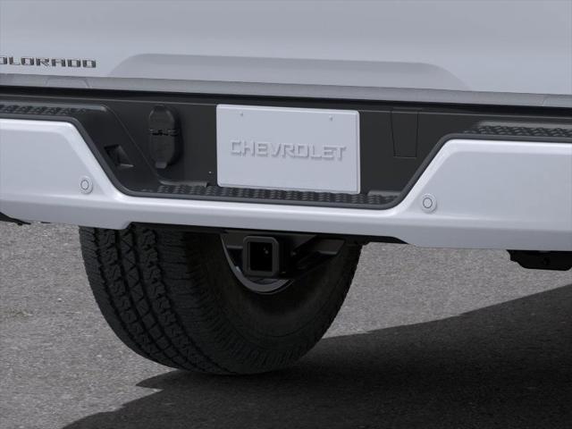 Photo of 2025 Summit White Chevrolet Colorado