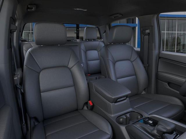 Photo of 2025 Summit White Chevrolet Colorado