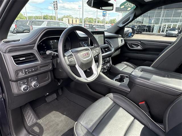 Photo of 2023 Titanium Rush Metallic GMC Yukon XL