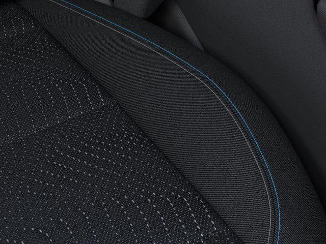 Photo of 2025 Summit White Chevrolet Equinox EV