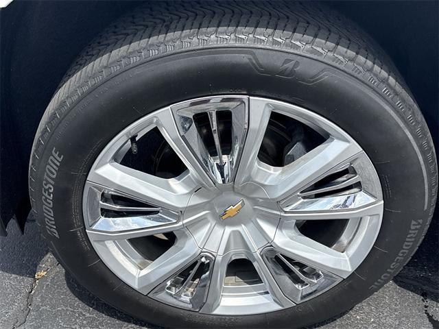 Photo of 2021 Iridescent Pearl Tricoat Chevrolet Tahoe