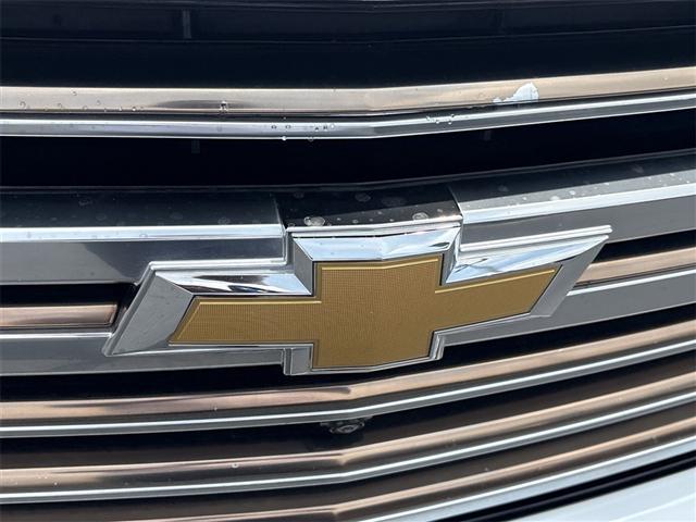 Photo of 2021 Iridescent Pearl Tricoat Chevrolet Tahoe