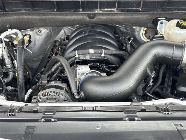 Photo of 2021 Iridescent Pearl Tricoat Chevrolet Tahoe