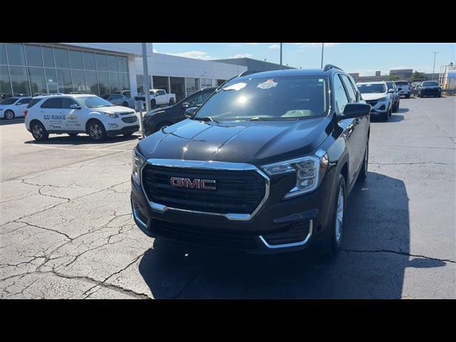 Photo of 2023 Ebony Twilight Metallic GMC Terrain