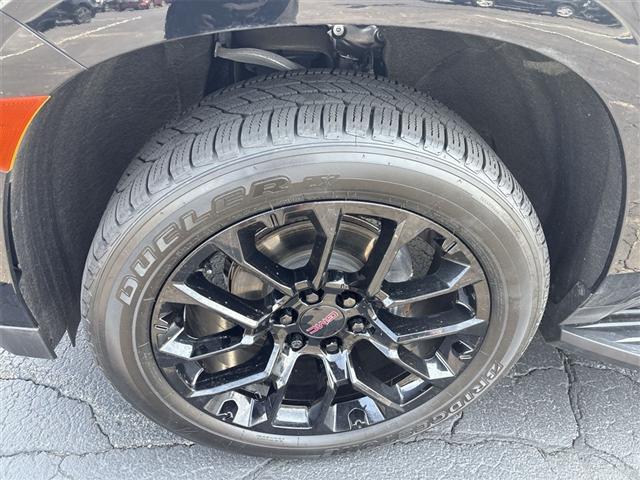 Photo of 2022 Onyx Black GMC Yukon