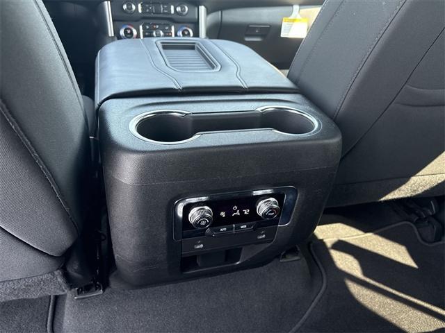 Photo of 2022 Onyx Black GMC Yukon