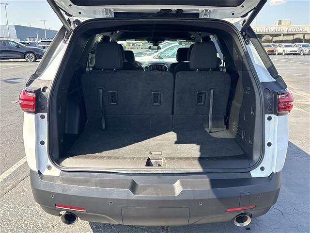 Photo of 2023 Summit White Chevrolet Traverse