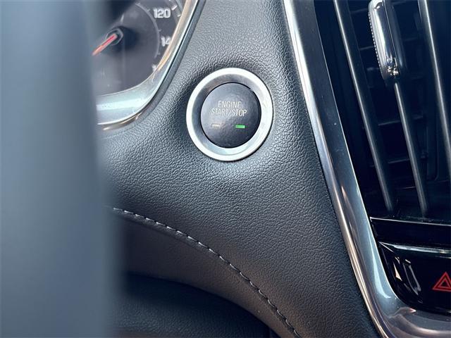 Photo of 2023 Summit White Chevrolet Traverse