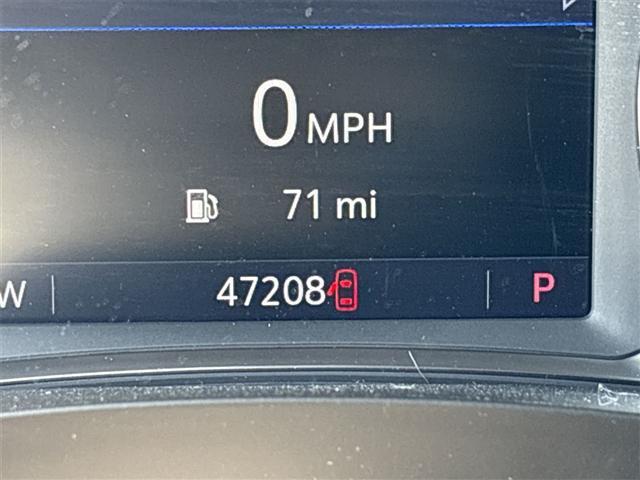 Photo of 2023 Summit White Chevrolet Traverse