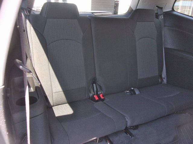 Photo of 2017 Summit White Chevrolet Traverse