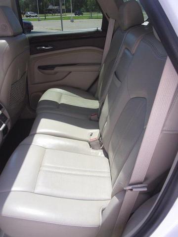 Photo of 2013 Platinum Ice Tricoat Cadillac SRX