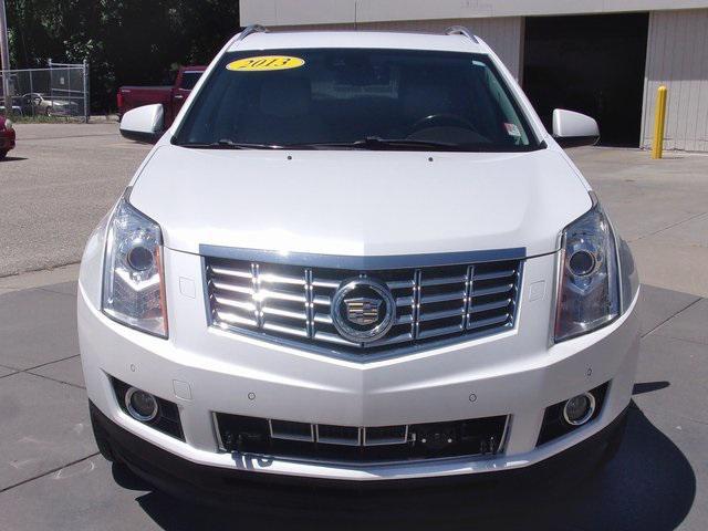 Photo of 2013 Platinum Ice Tricoat Cadillac SRX