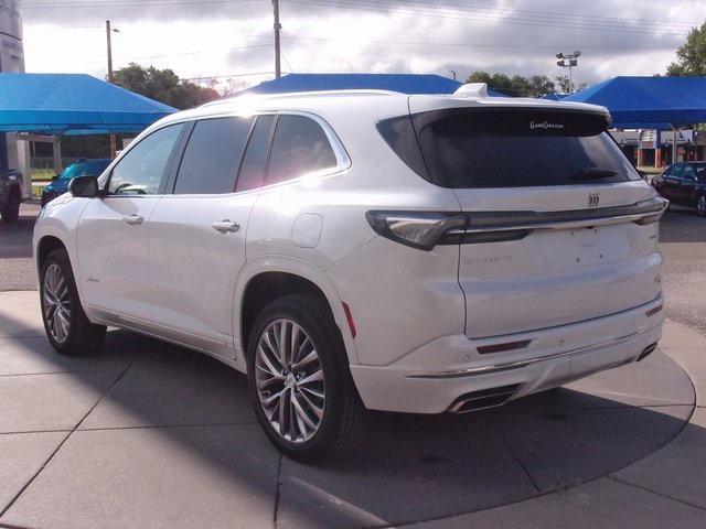 Photo of 2025 White Frost Tricoat Buick Enclave