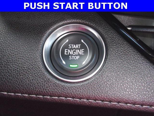 Photo of 2025 White Frost Tricoat Buick Enclave