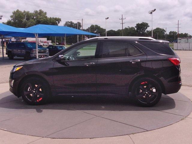 Photo of 2020 Mosaic Black Metallic Chevrolet Equinox