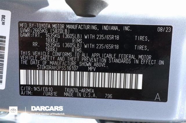 Photo of 2023 Moon Dust Toyota Highlander