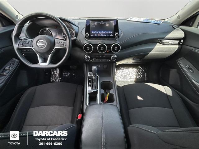 Photo of 2022 Electric Blue Metallic Nissan Sentra