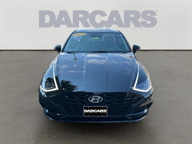 Photo of 2022 Phantom Black Hyundai SONATA