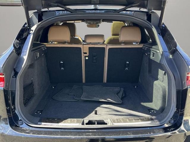 Photo of 2021 Narvik Black Jaguar F-PACE