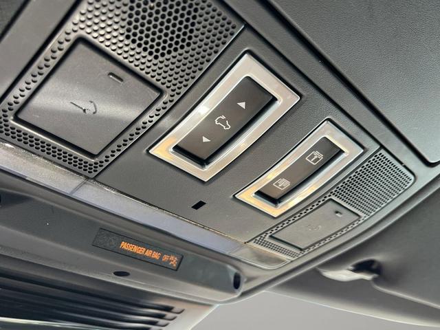 Photo of 2021 Narvik Black Jaguar F-PACE