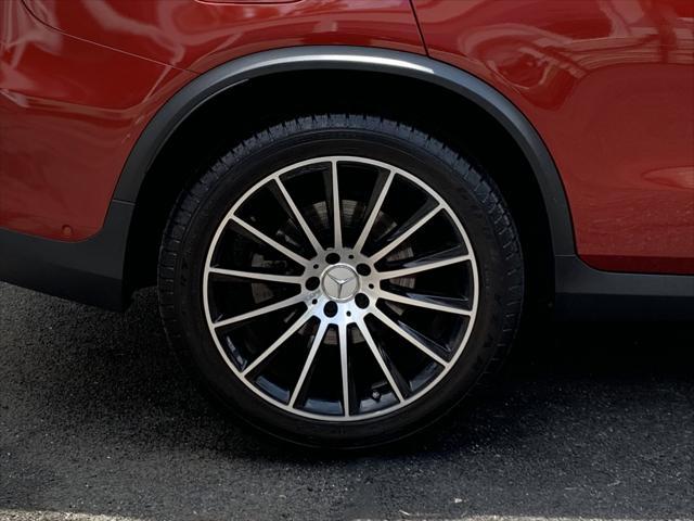 Photo of 2019 designo Cardinal Red Mercedes-Benz AMG GLC 43