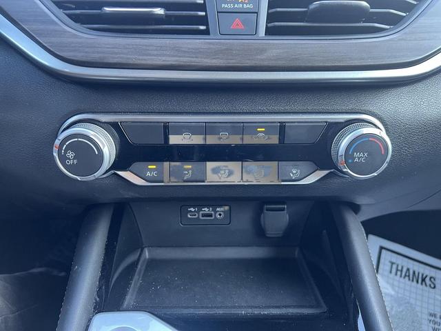 Photo of 2023 Brilliant Silver Metallic Nissan Altima