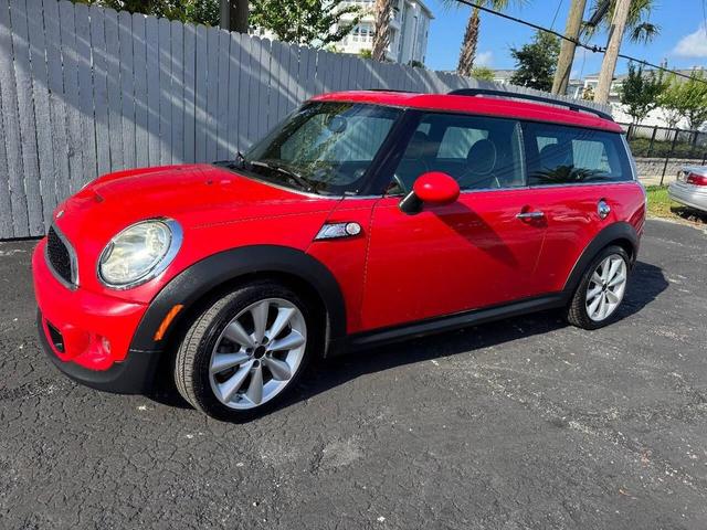 Photo of 2013 Red MINI Clubman