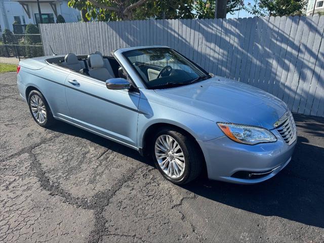 2012 Chrysler 200