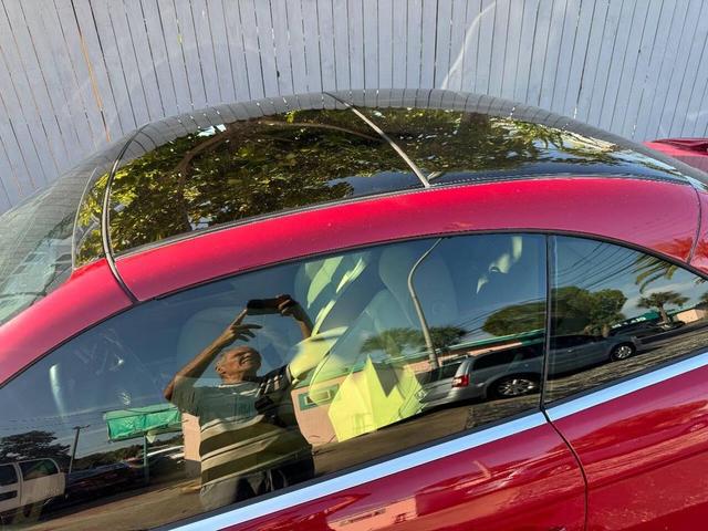 Photo of 2008 Red Volkswagen Eos