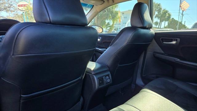 Photo of 2016 Burgundy Toyota Camry