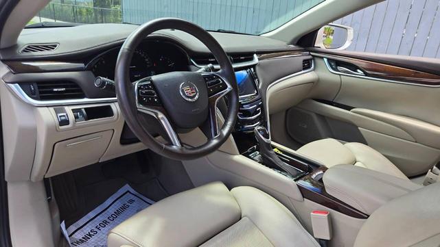 Photo of 2013 White Cadillac XTS