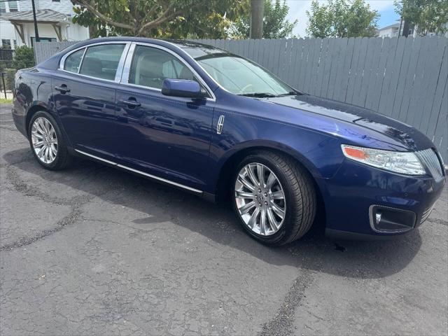 2011 Lincoln MKS